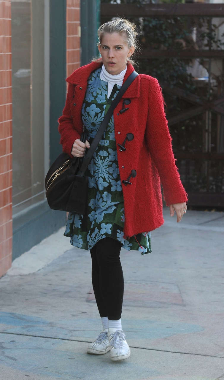 Anna Chlumsky Out About Beverly Hills