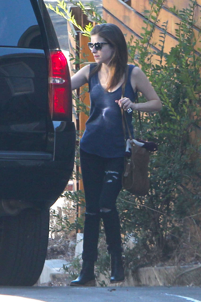 Anna Kendrick Leaves Her House Los Angeles