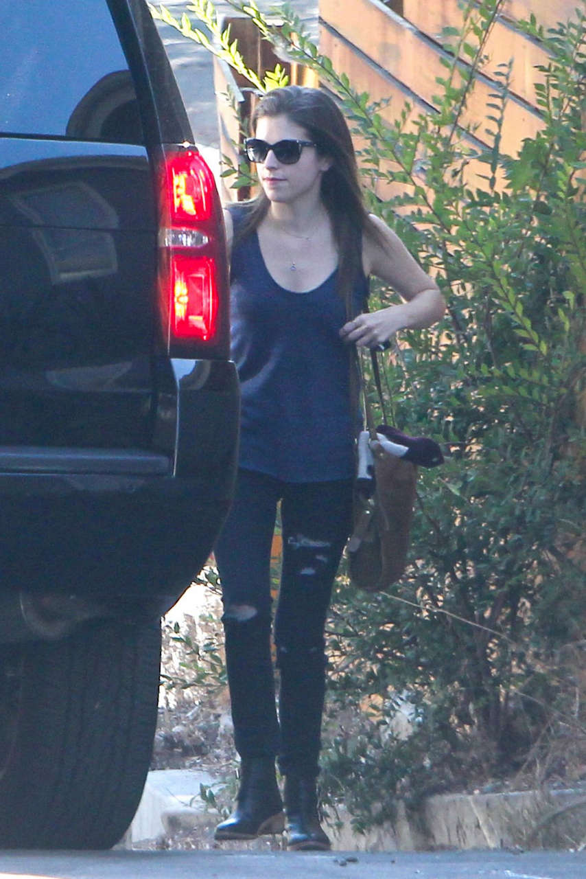 Anna Kendrick Leaves Her House Los Angeles