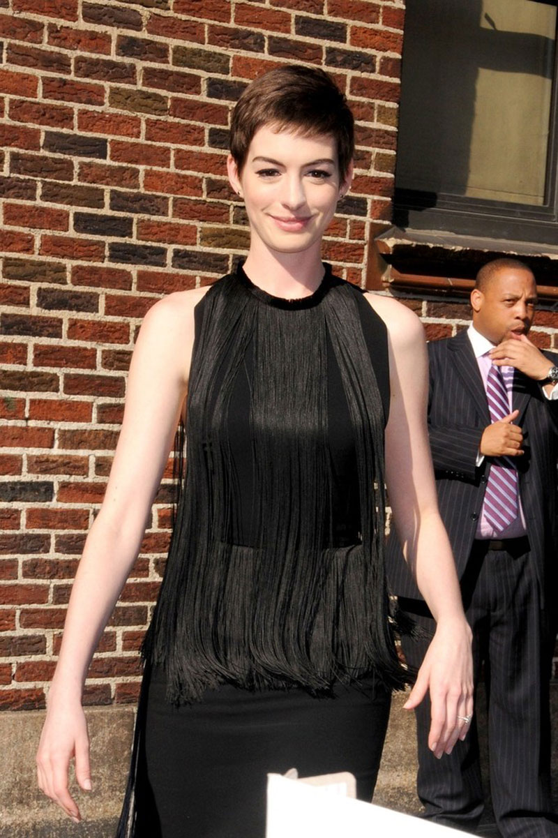Anne Hathaway Arrives Late Show With David Letterman New York