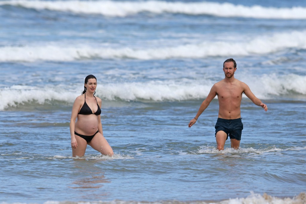 Anne Hathaway Bikini