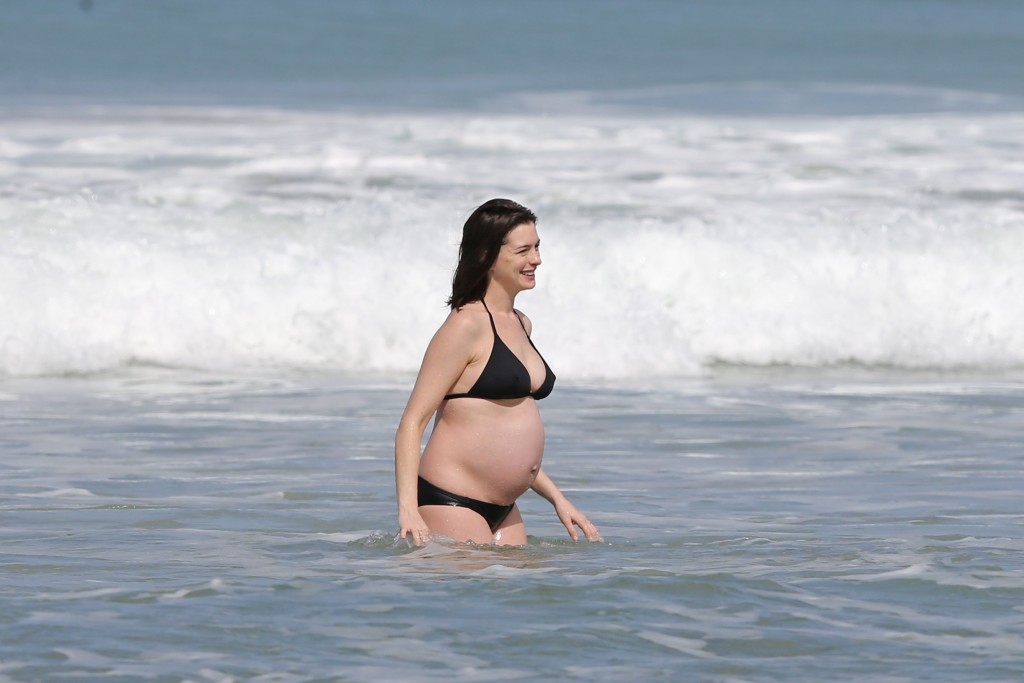 Anne Hathaway Bikini