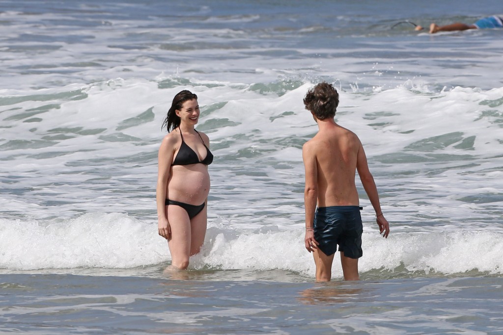 Anne Hathaway Bikini