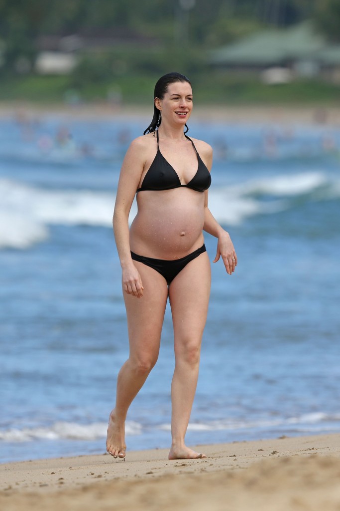 Anne Hathaway Bikini