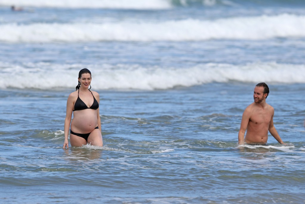 Anne Hathaway Bikini