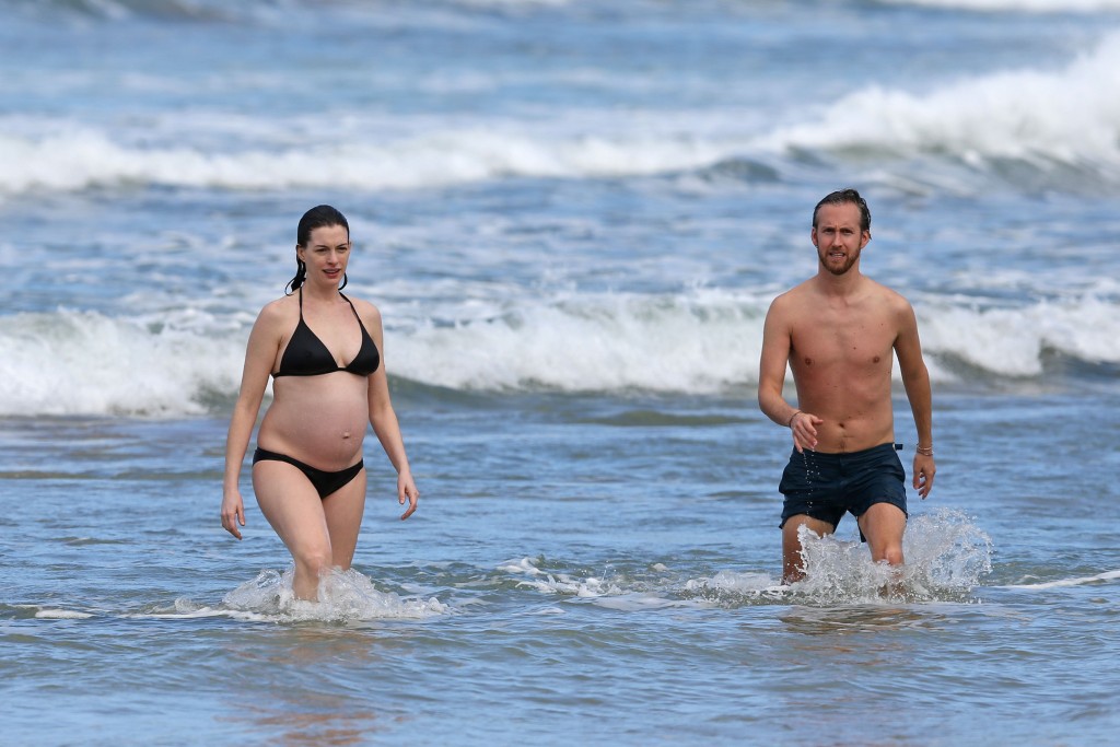 Anne Hathaway Bikini