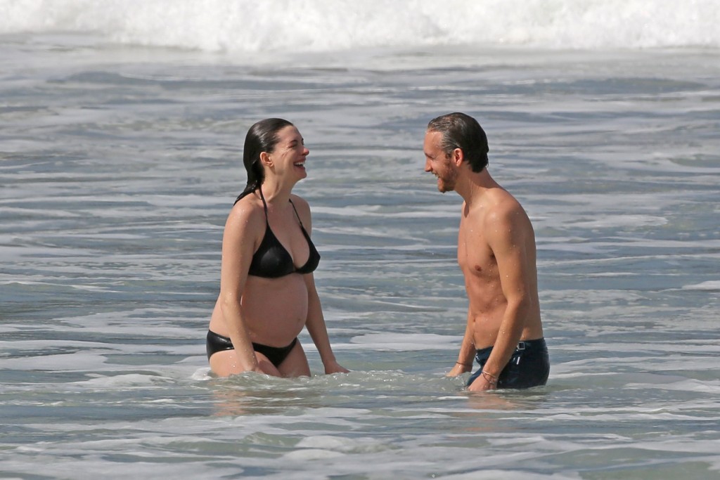 Anne Hathaway Bikini