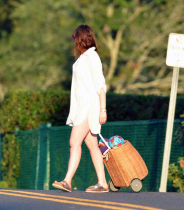 Anne Hathaway Heading Beach Connecticut