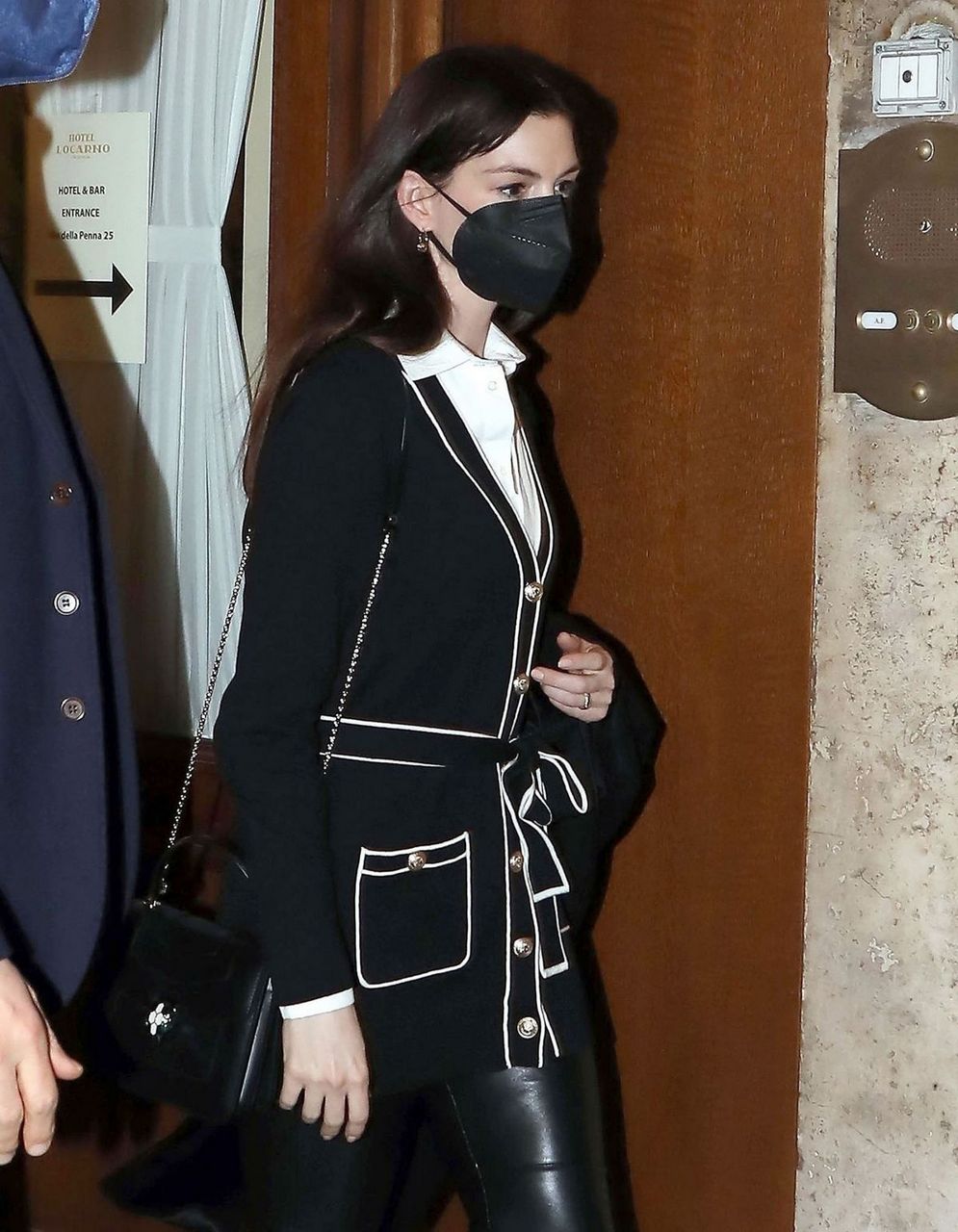 Anne Hathaway Leaves Her Hotel Rome