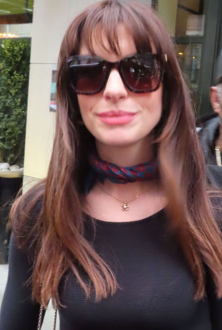 Anne Hathaway Out Fifth Avenue New York