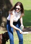 Anne Hathaway Th Intern Set New York