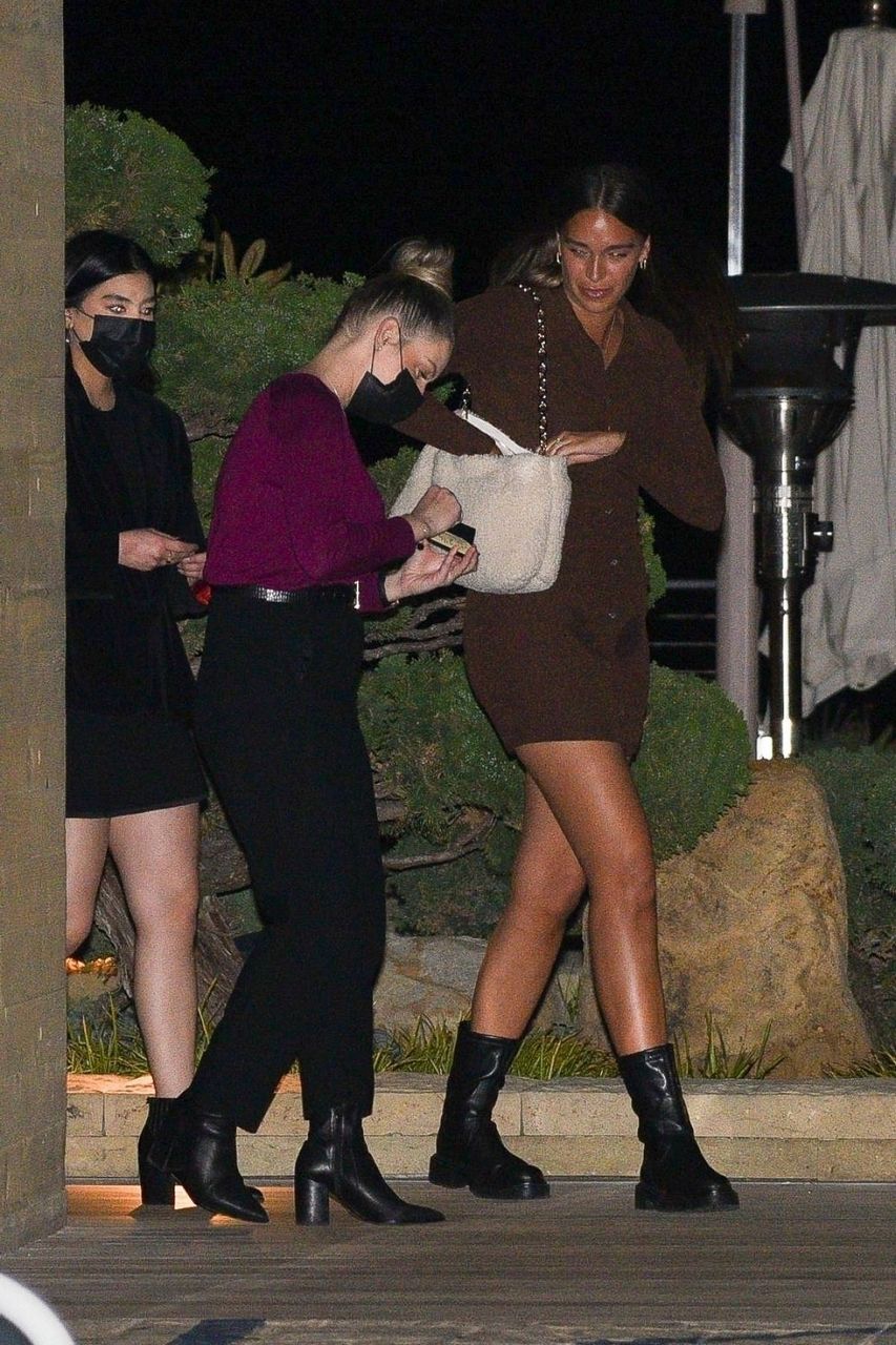 April Love Geary Out For Dinner With Friends Nobu Malibu