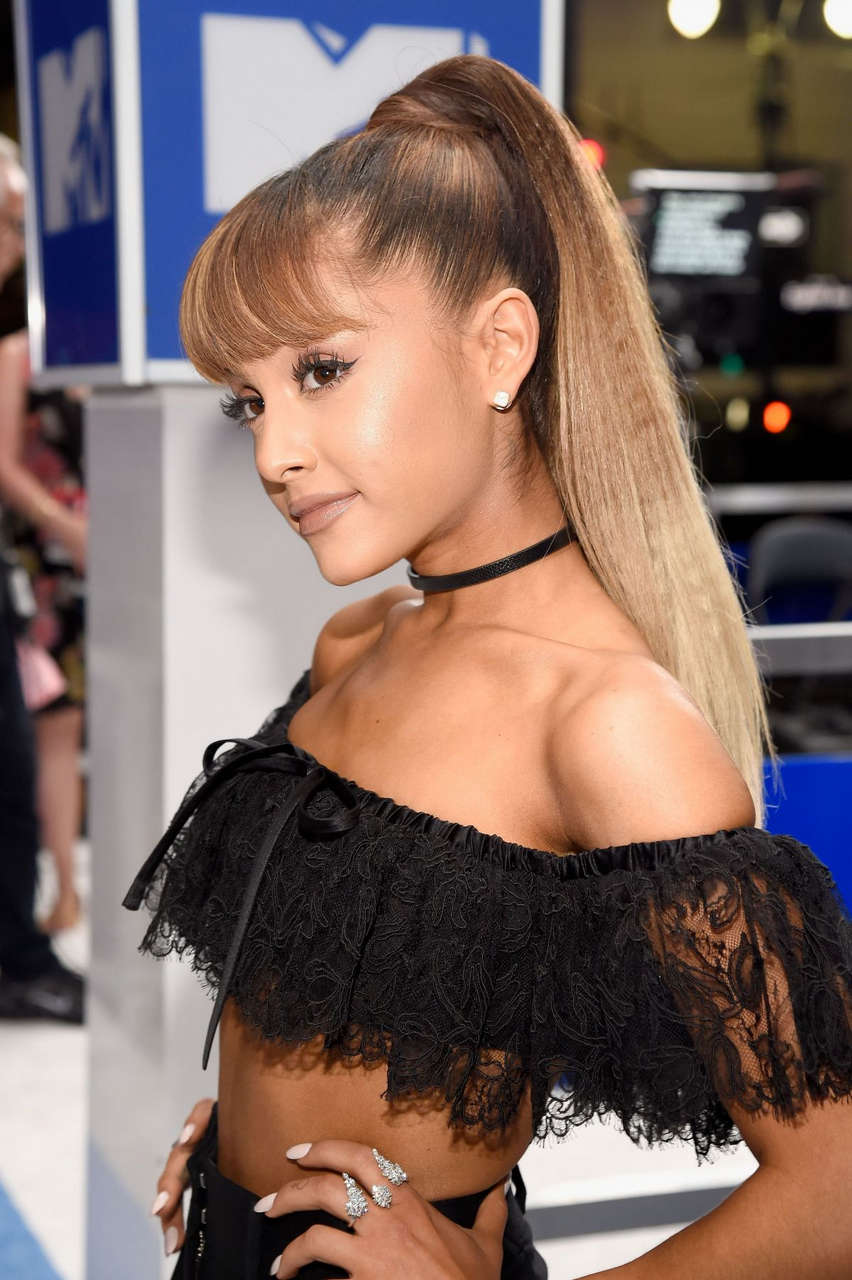 Ariana Grande 2016 Mtv Video Music Awards New York