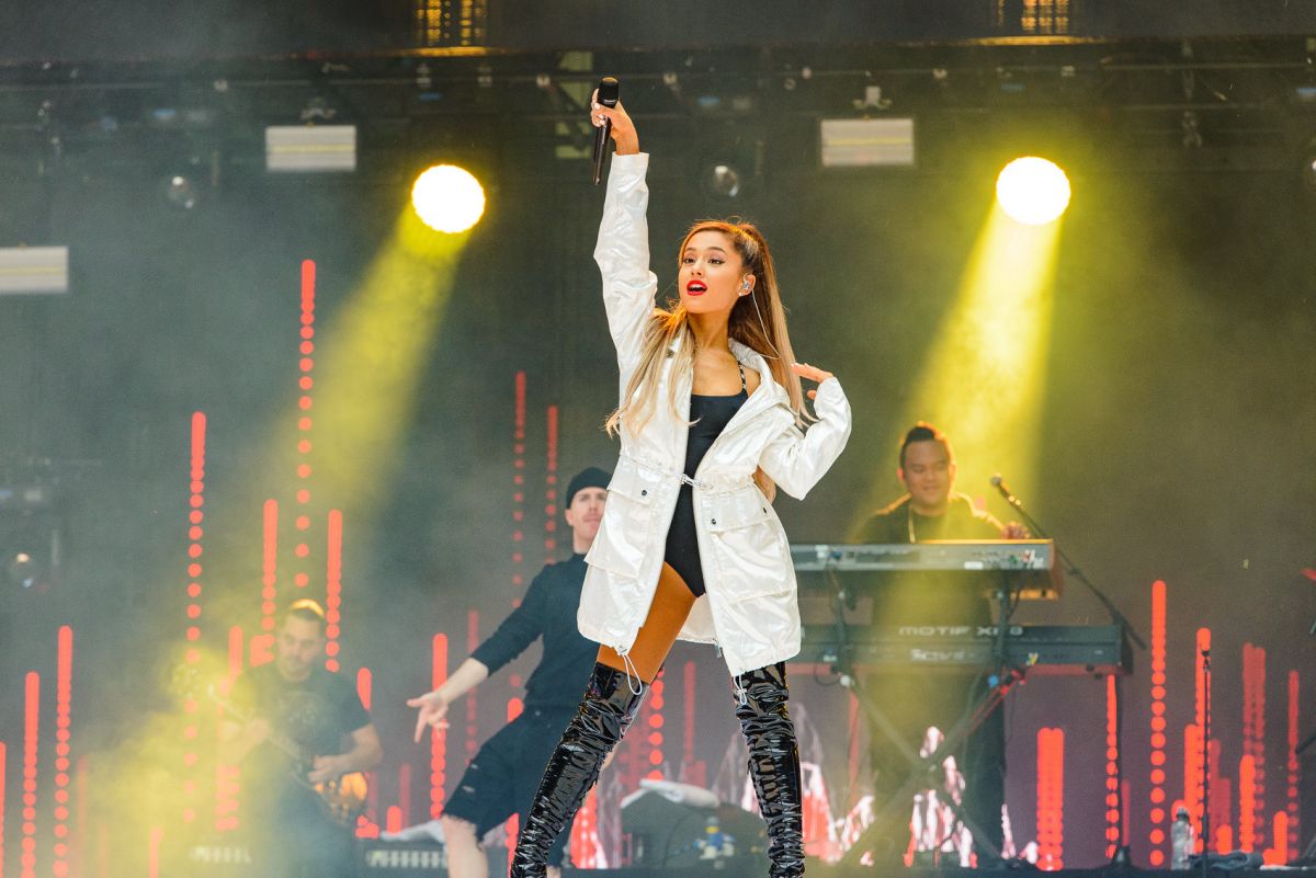Ariana Grande Performs Live Capitals Summertime Ball