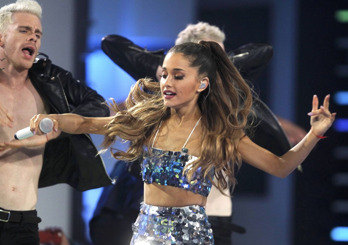 Ariana Grande Performs Muchmusic Video Awards Toronto