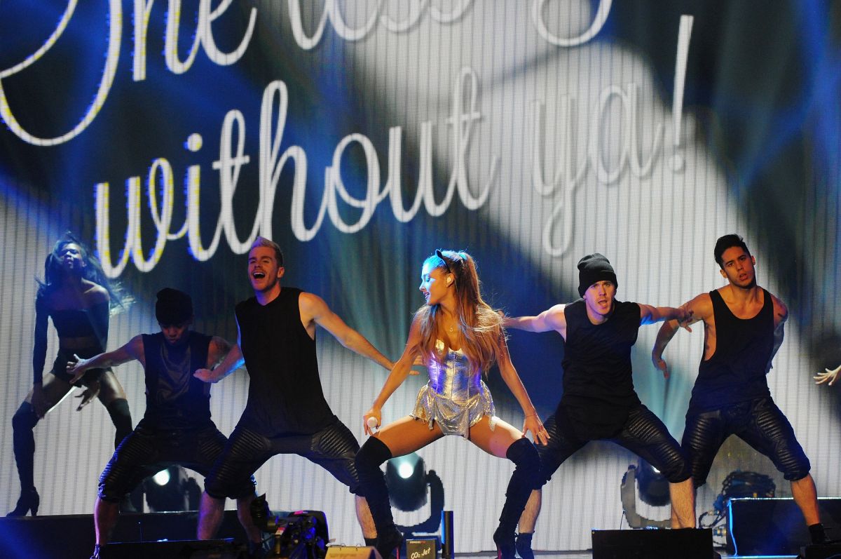 Ariana Grande Performs Radio One Teen Awards Wembley Arena London