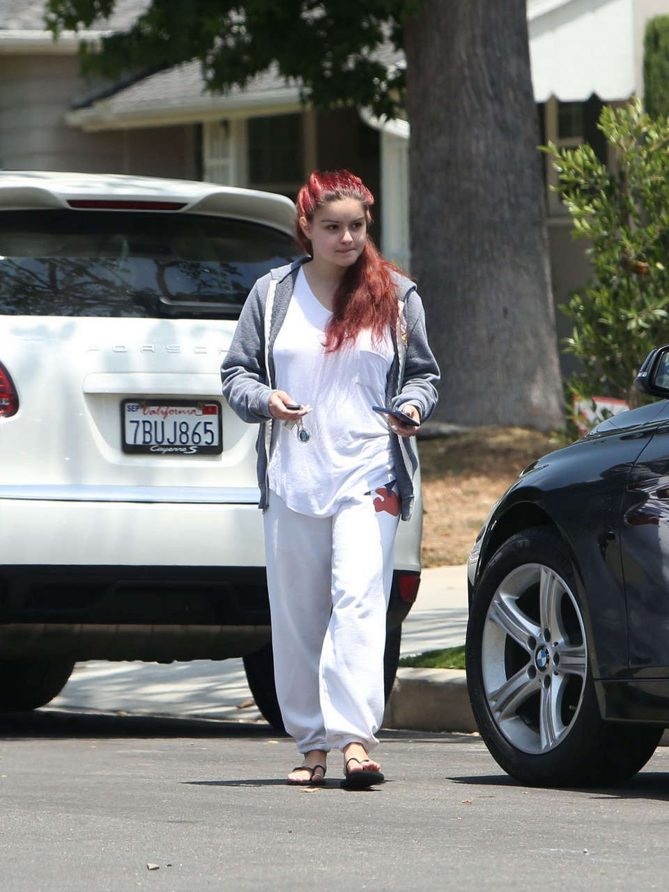 Ariel Winter Out House Hunting Los Angeles