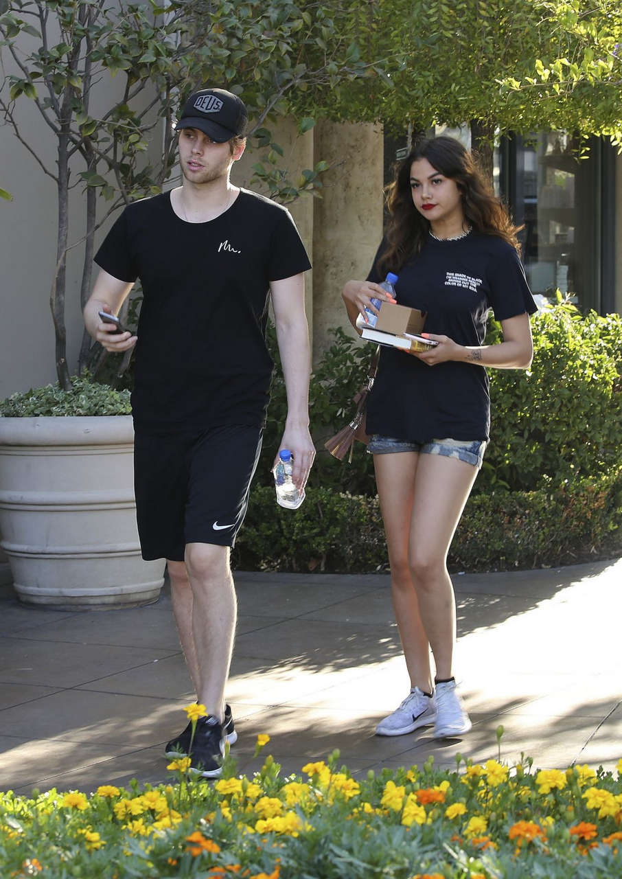Arzaylea Luke Hemmings Out About Los Angeles