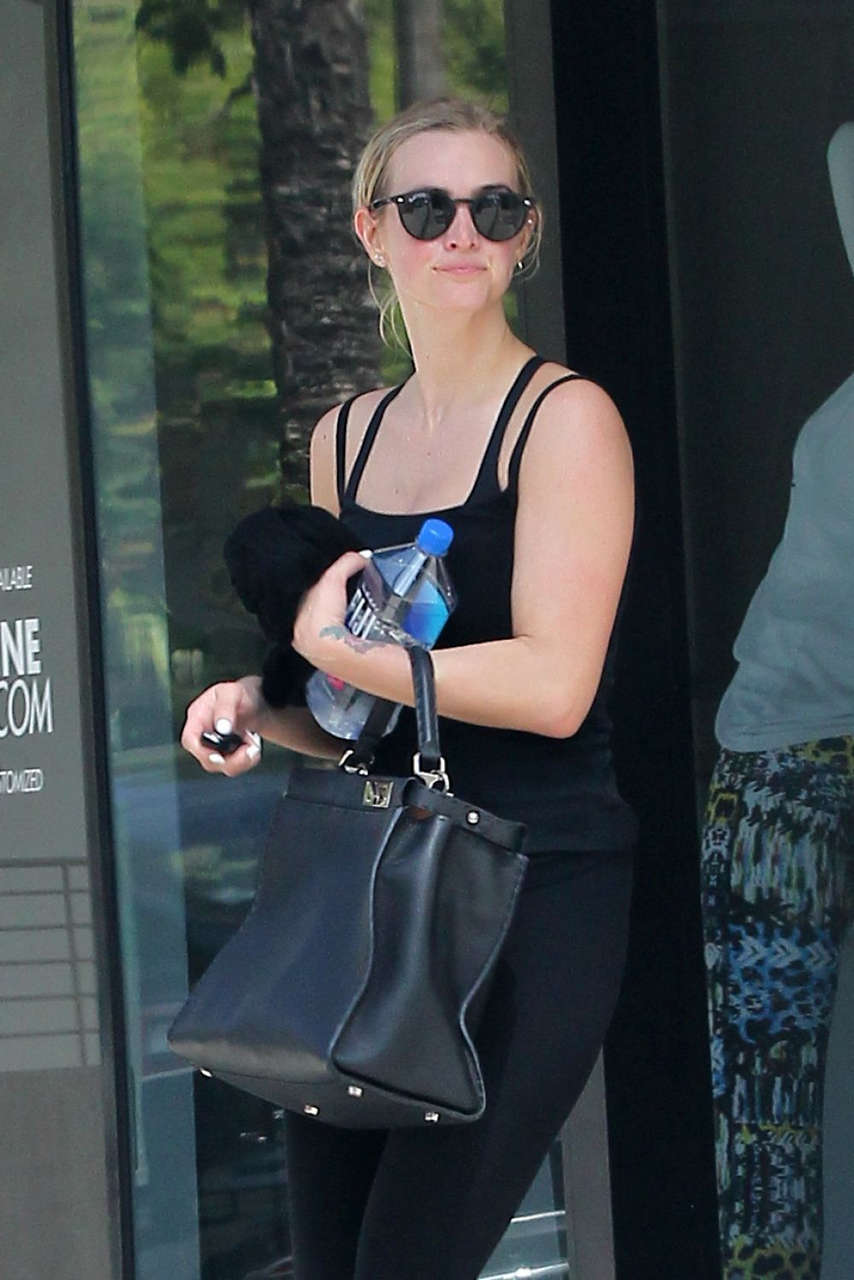Ashlee Simpson Leaves Tracey Anderson Gym Los Angeles