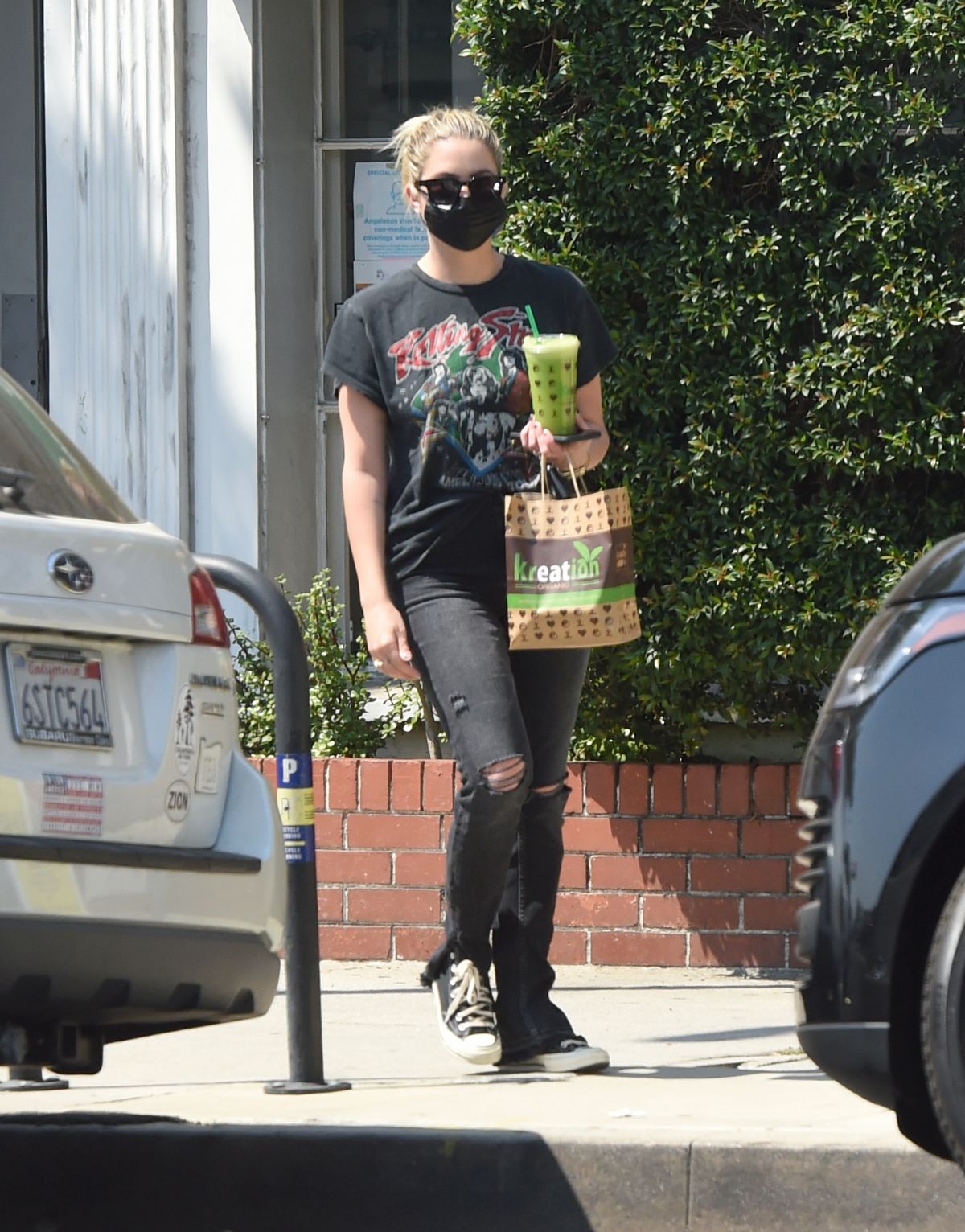 Ashley Benson Out For Fresh Juice Los Angeles
