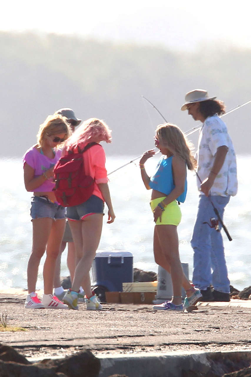 Ashley Benson Vanessa Hudgens Filming Spring Breakers Florida