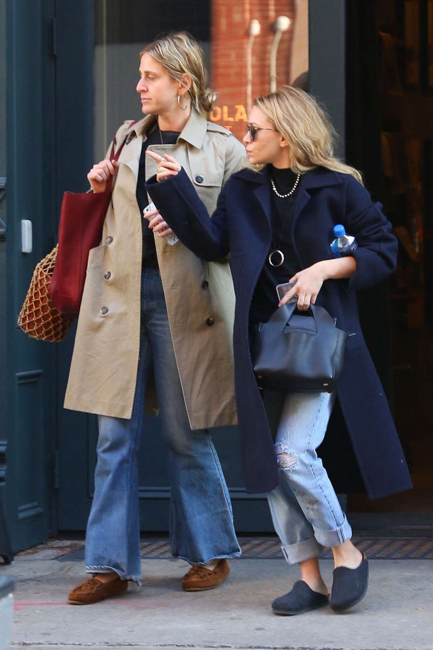 Ashley Olsen Out For Lunch New York