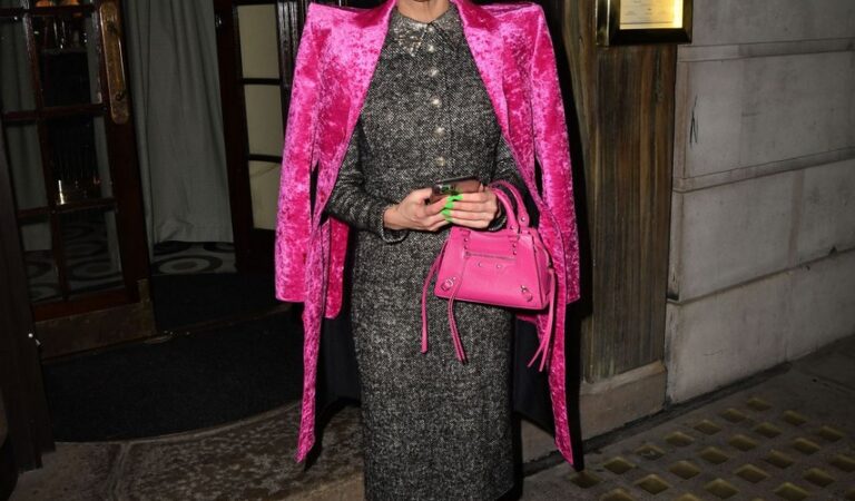 Ashley Roberts Arrives Kelly Hoppen S Cbe Party London (4 photos)