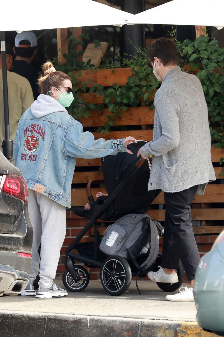 Ashley Tisdale Christopher French Out With Their Baby Los Feiz