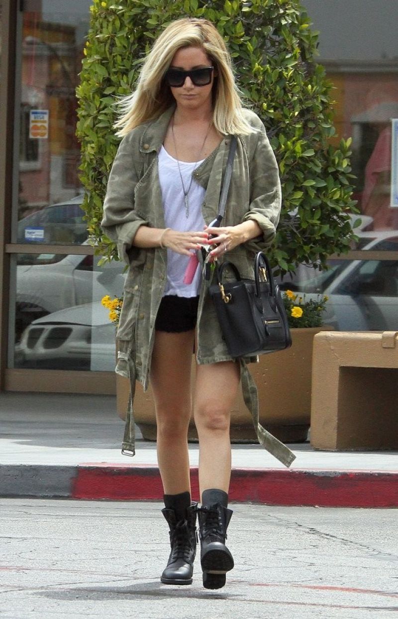 Ashley Tisdale Heading To Nail Salon Studio City