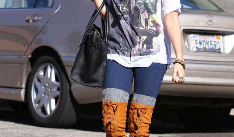 Ashley Tisdale In Funky Boots Goes To Shopping In Beverly Hills (53 photos)