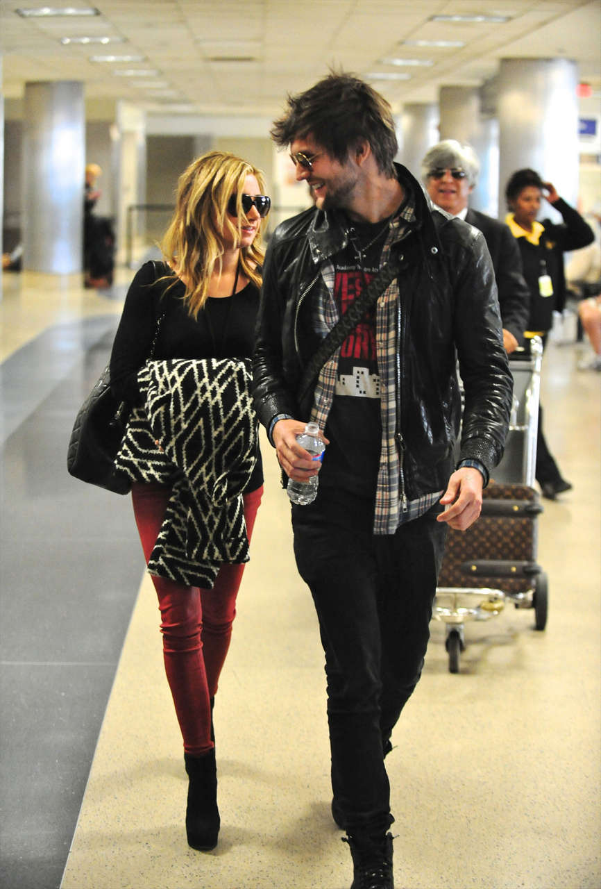 Ashley Tisdale Lax Airport Los Angeles
