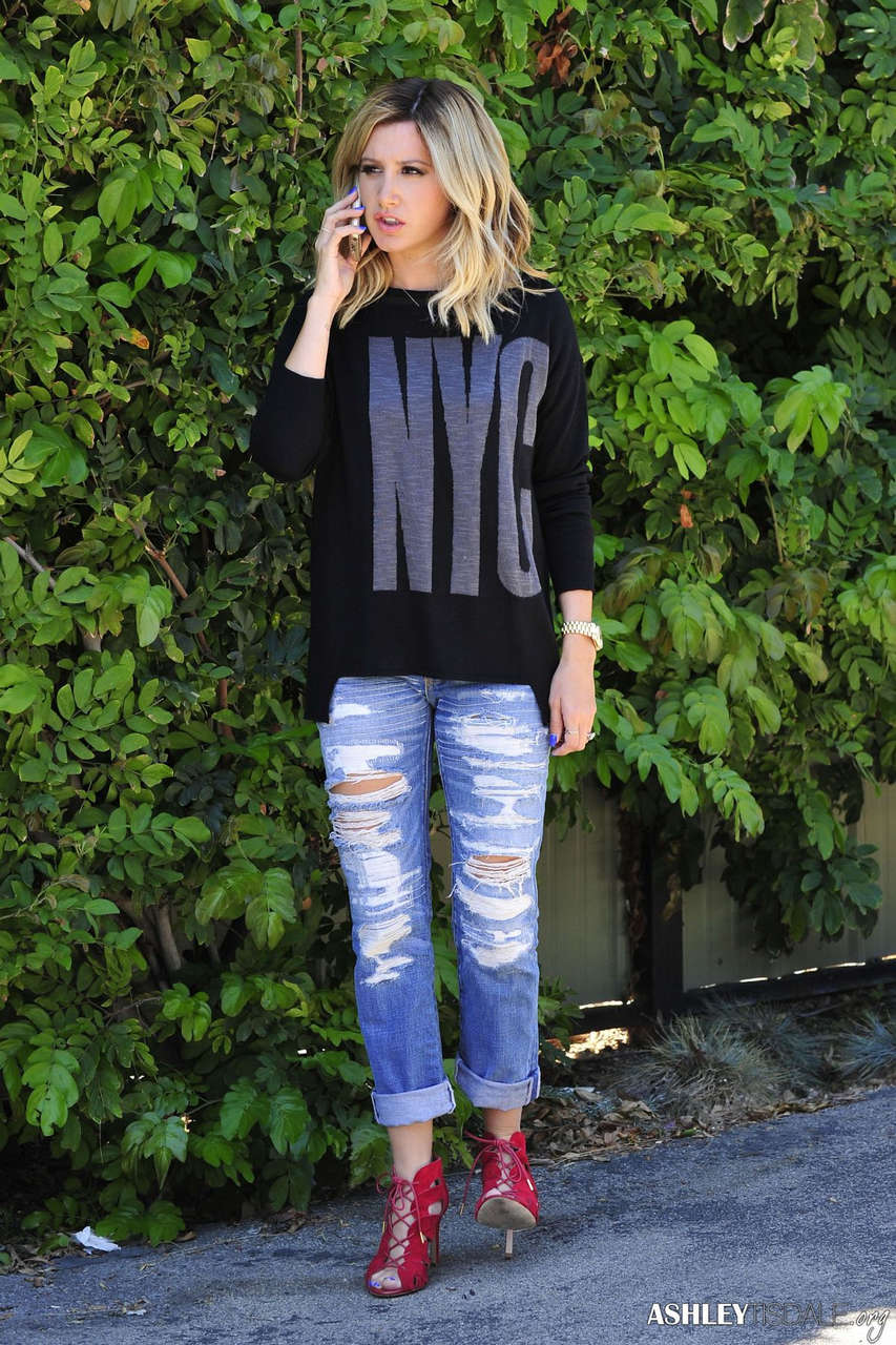 Ashley Tisdale Ripped Jeans Out About Los Angeles