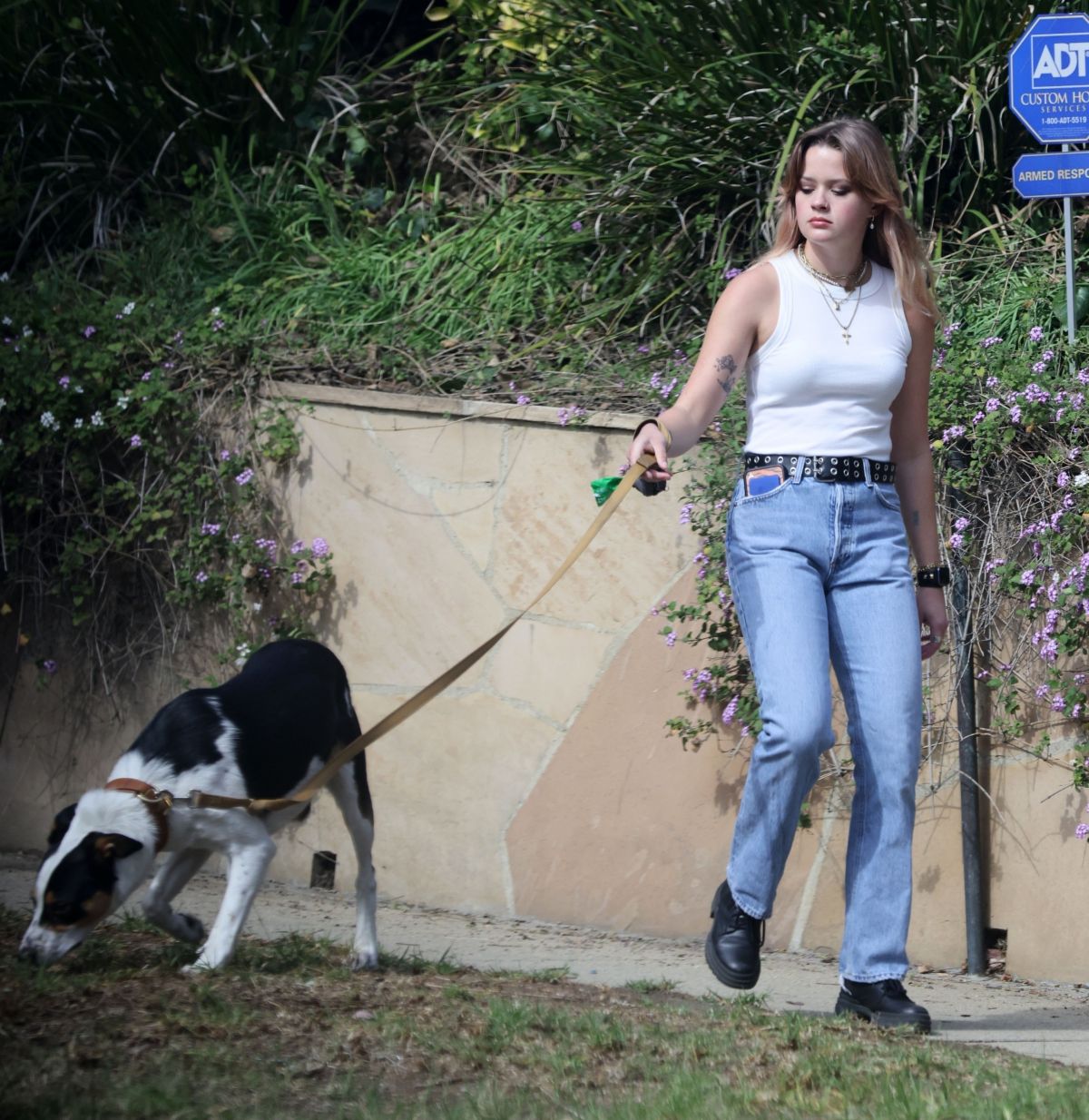 Ava Phillippe Out With Her Dog Los Angeles