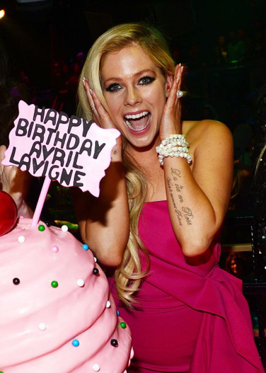 Avril Lavigne Celebrates Her 30th Birthday Las Vegas