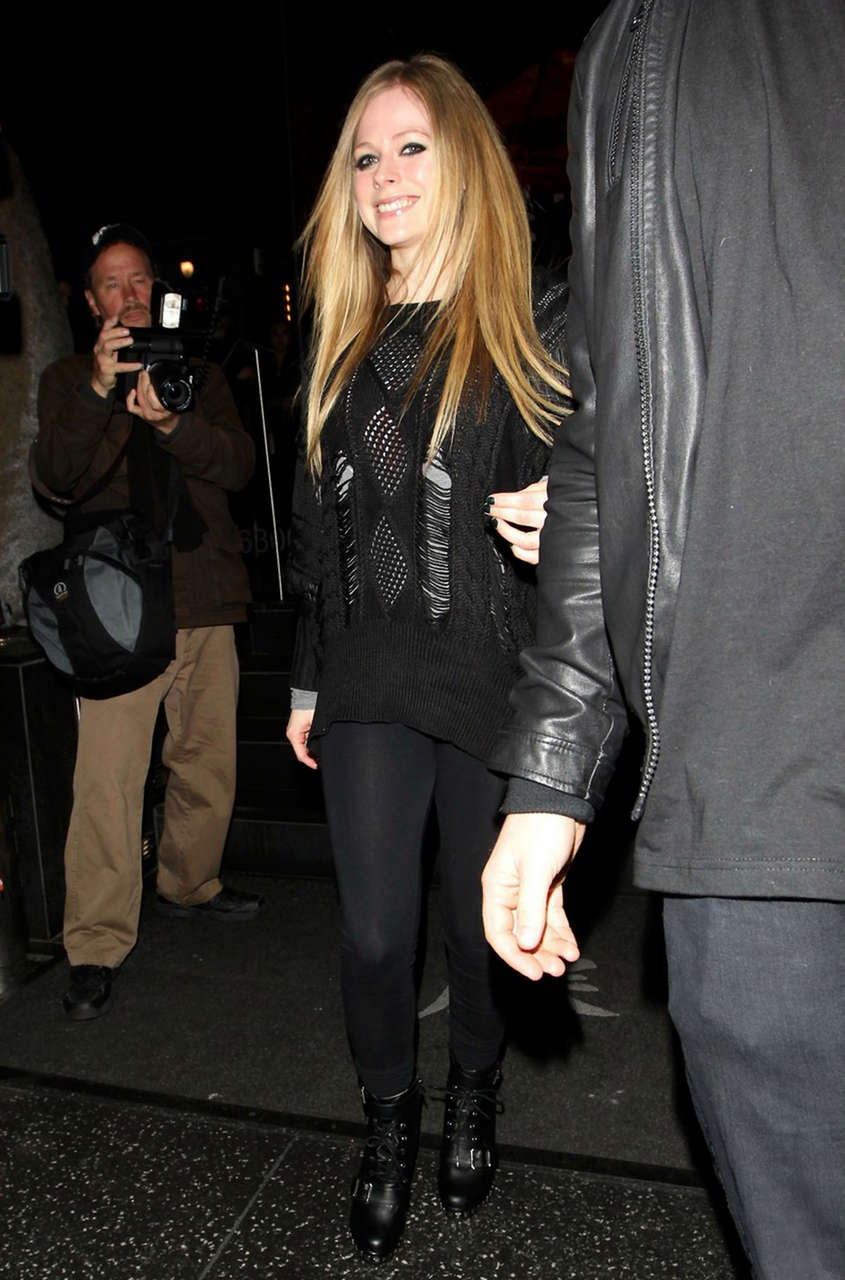 Avril Lavigne Leaves Katsuya Restaurant Los Angeles