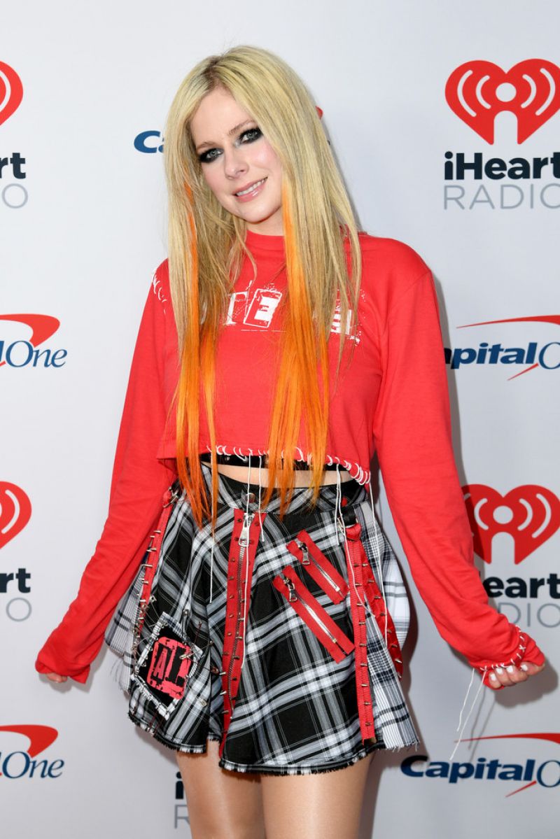 Avril Lavigne Performs Iheartradio Alter Ego Inglewood