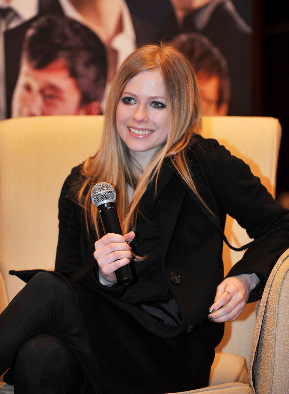 Avril Lavigne Press Conference Wuhan China