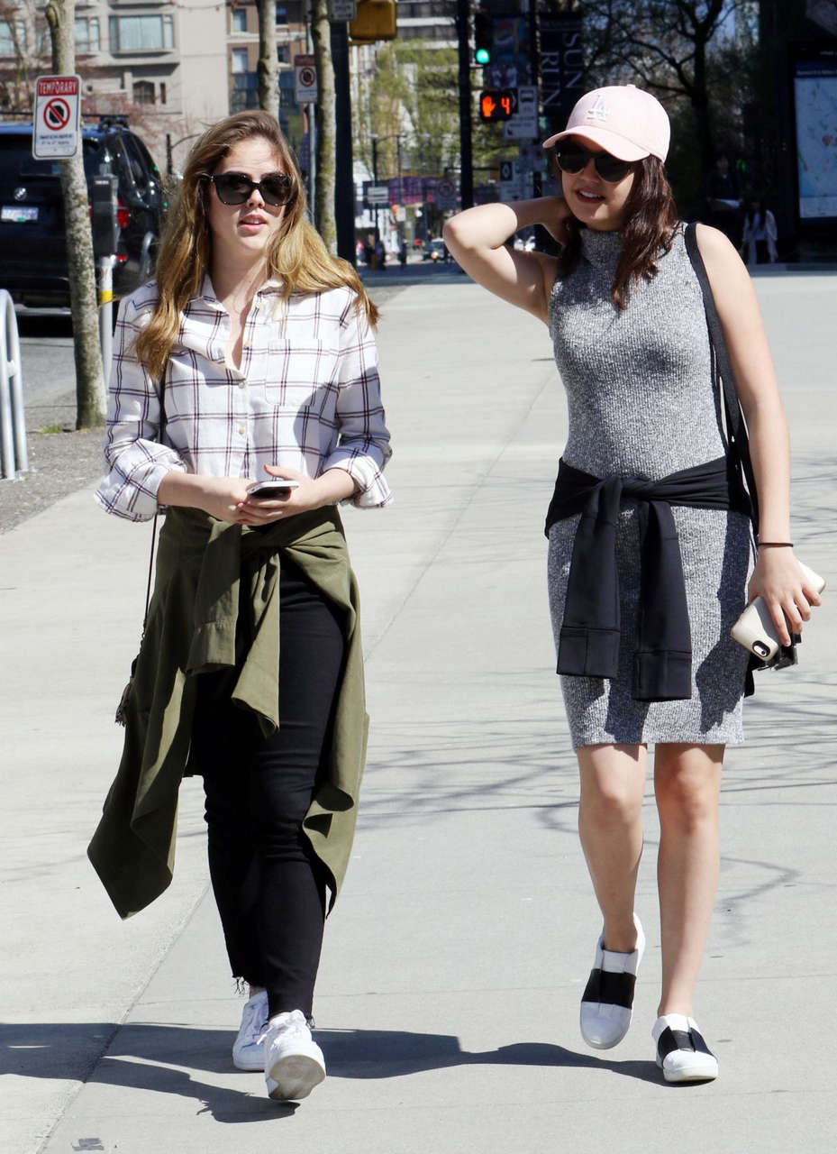 Bailee Madison Mckayley Miller Out Vancouver