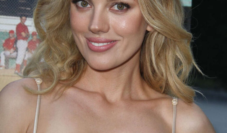 Bar Paly Undrafted Premiere Hollywood (13 photos)