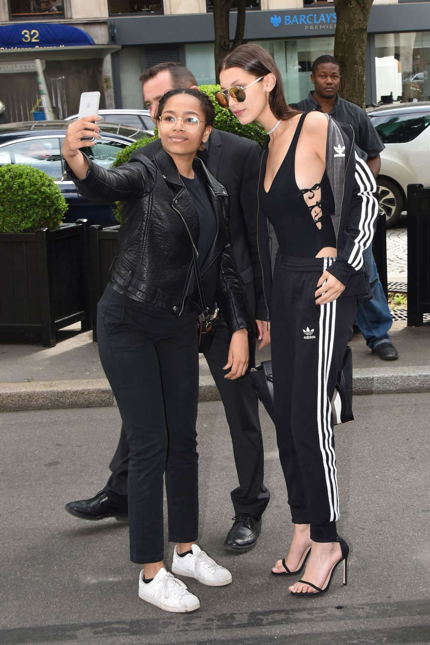 Bella Hadid Arrives Geroge V Hotel Paris