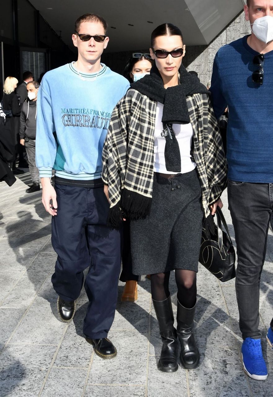 Bella Hadid Arrives Max Mara Fashion Show Milan