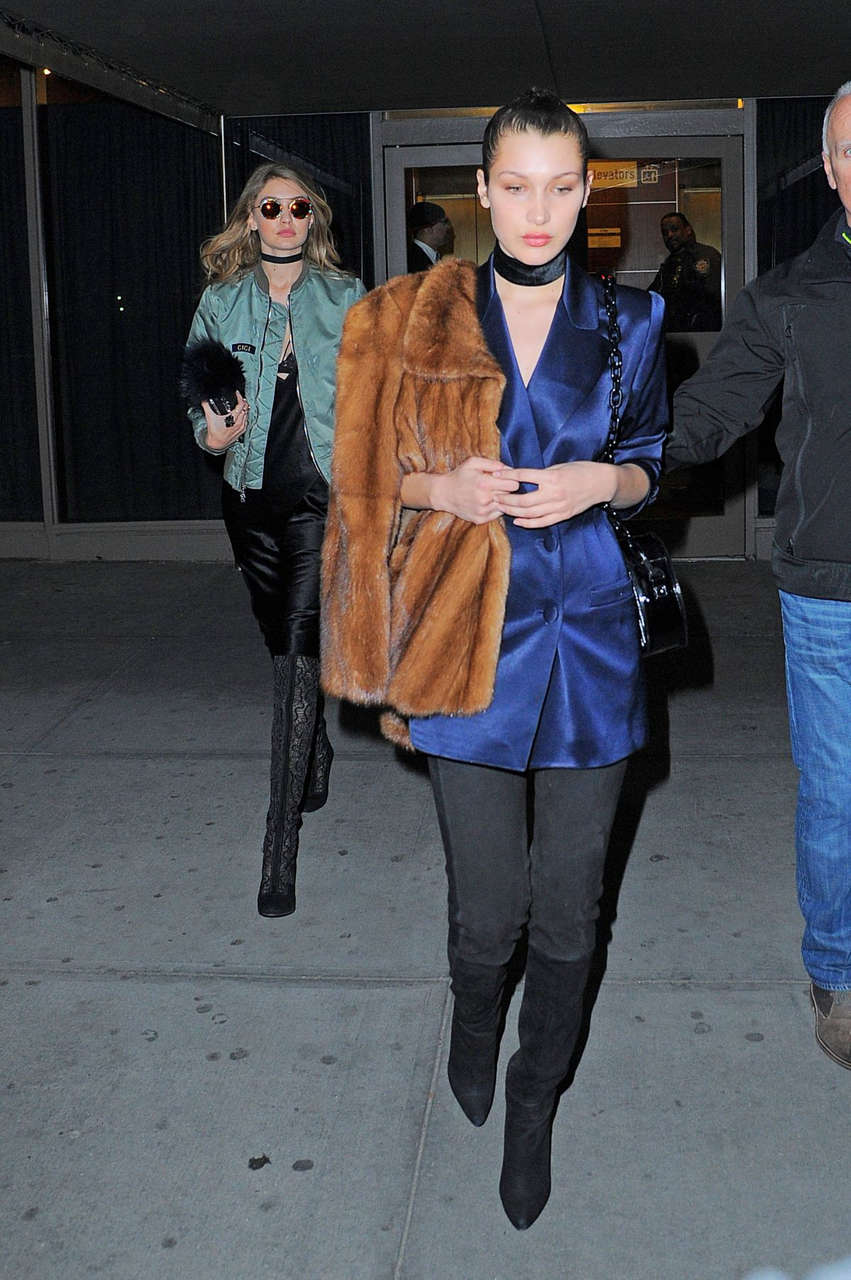 Bella Hadid Leaves Kanye Wests Yeezy 3 Show New York
