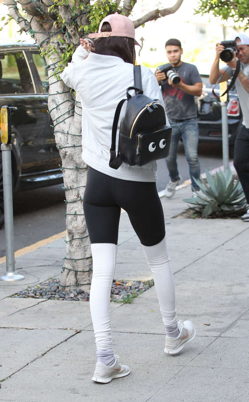 Bella Hadid Out About Los Angeles