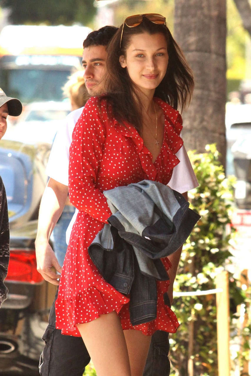 Bella Hadid Out For Lunch Beverly Hills
