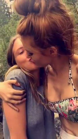 Bella Thorne Bella Pendergast Lesbian Kiss