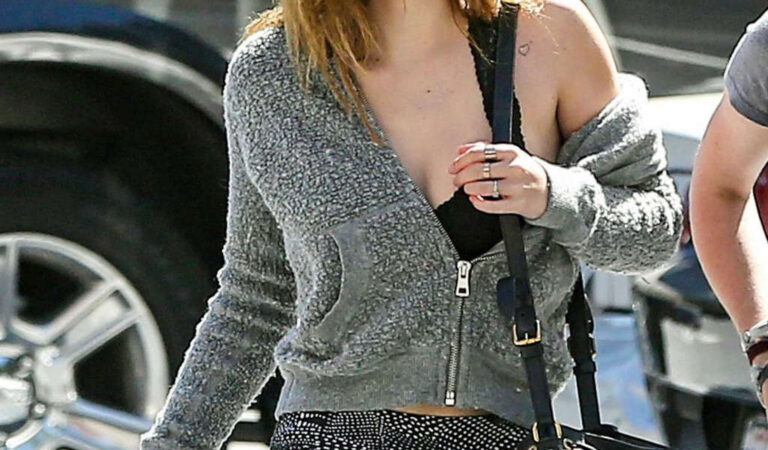 Bella Thorne Flashes Her New Heart Tattoo Out Los Angeles (7 photos)