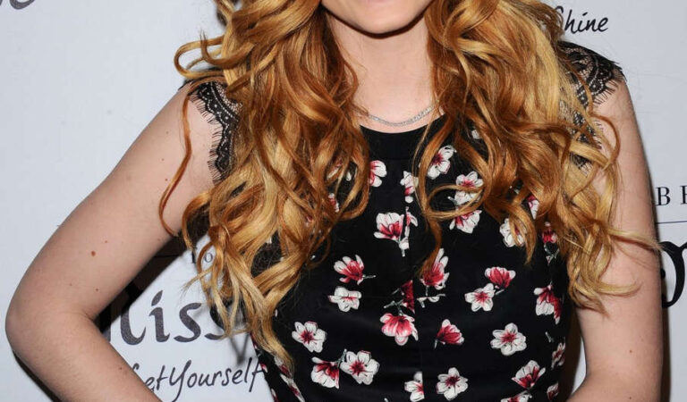 Bella Thorne Miss Me Cosmopolitans Spring Campaign Launch (43 photos)