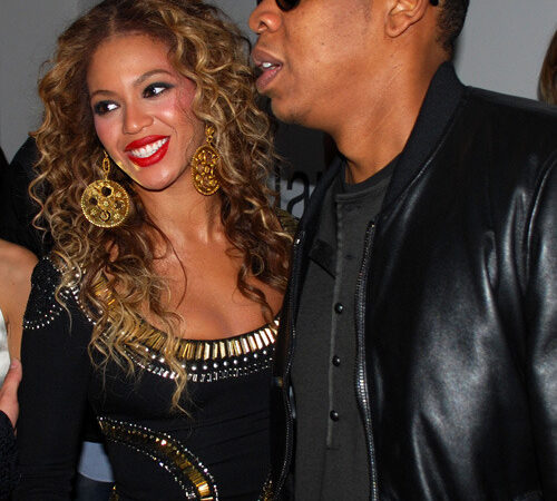 Beyonce Knowles With Jay Z (1 photo)