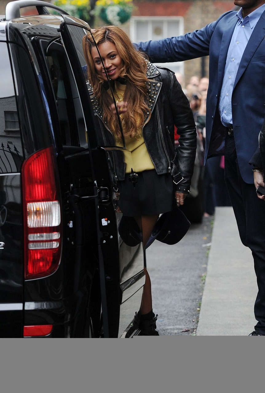Beyonce Leaves Bhs Headquarters London
