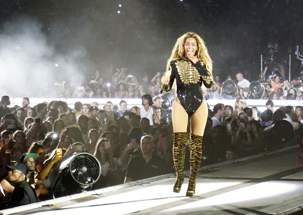 Beyonce Performs Concert Miami